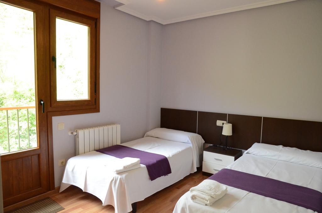 Apartamentos El Rincon De Limes Cangas De Narcea Eksteriør billede